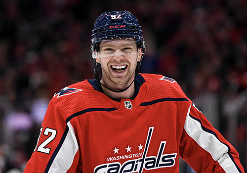 Евгений Кузнецов потеряет $6 млн из-за переезда в Россию