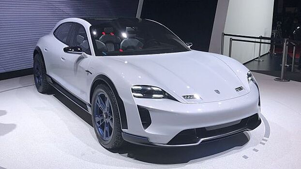 Porsche презентовала новую версию «убийцы» Tesla