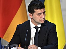 Зеленский уволил послов Украины в пяти странах