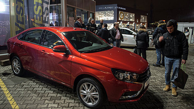 "ИжАвто" выпустил 50-тысячную Lada Vesta