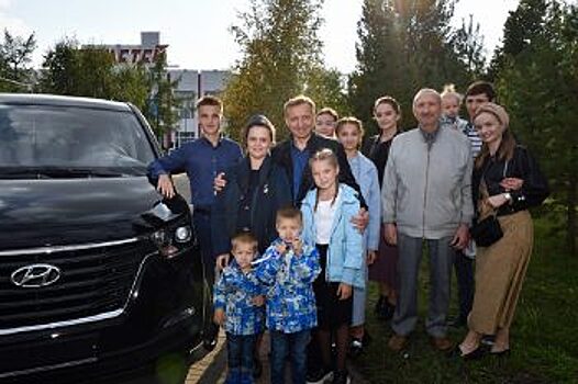 Многодетные семьи Ямала освобождены от уплаты транспортного налога