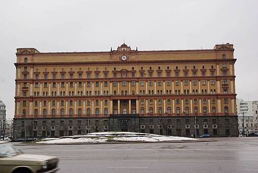 Известного французского журналиста заподозрили в работе на советские спецслужбы