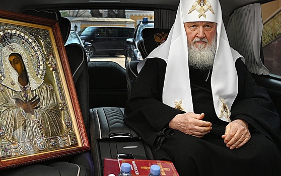 Путин наградил патриарха Кирилла высшим орденом России - РИА Новости Крым, 20.11