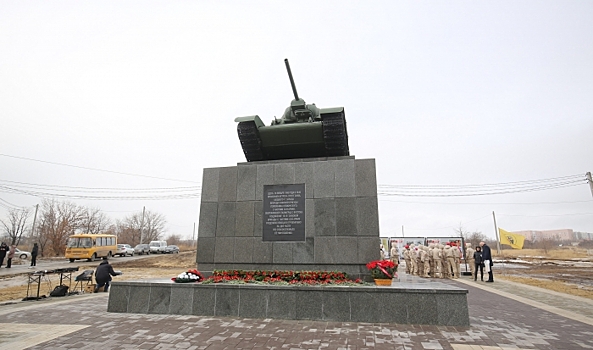 В Волгограде танк «Т-34» после реставрации вернулся на Мамаев курган