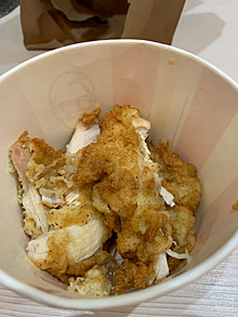 Жители Салехарда пожаловались на качество и стоимость еды в KFC