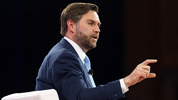 Вэнс покинул Гренландию спустя три часа