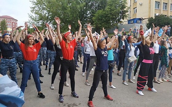 Празднование Дня молодёжи в Рязани началось с «Большой зарядки»