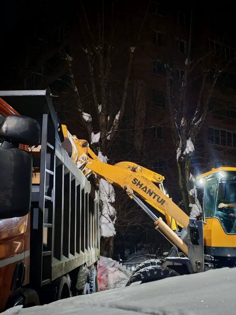 Калужан попросили убрать машины с шести улиц