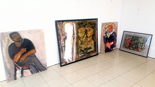 70 картин вологодского художника Сергея Лаврентьева выставили в галерее «Красный мост»