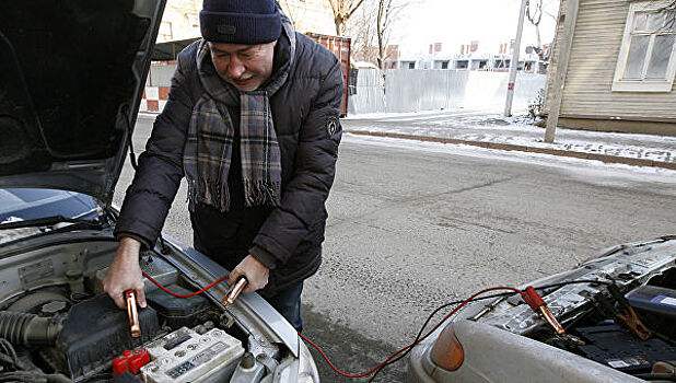 Россияне массово подались отогревать чужие автомобили