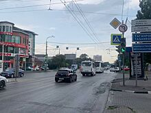 На проспекте Стачки столкнулись две легковушки