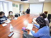 Жители Вологды старшего возраста идут «В ногу со временем», осваивая современные гаджеты