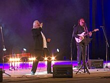 В Центре культуры и досуга устроили «Парад звезд 80-х»