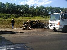 В своей машине заживо сгорел депутат из Саратовской области