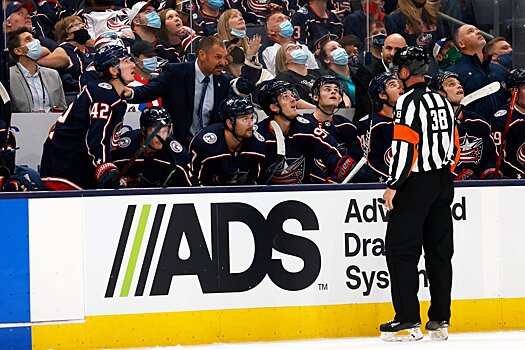 Необычный случай в НХЛ — тренер «Коламбуса» оспаривал гол соперника, зная, что проиграет запрос
