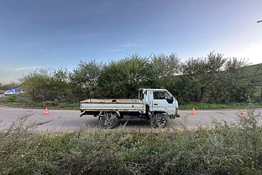 В Приморье девочка погибла, выпав на ходу из кузова грузовика