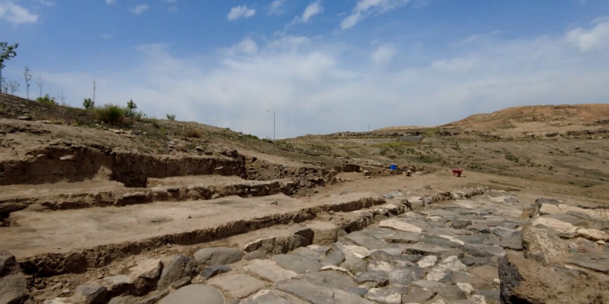 Древнее сооружение обнаружили в заповеднике «Кармир Блур» на окраине Еревана