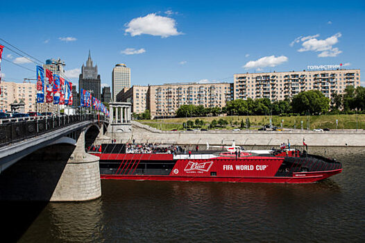 Во время ЧМ по Москве-реке будет ходить уникальный корабль BUD Boat