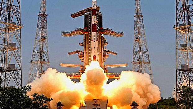 Индийский космический корабль достиг точки Лагранжа