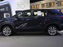 Новый кросс-вэн Innova Zenix показали в Бангкоке
