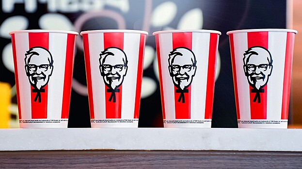 Владелец ресторанов KFC продает бизнес в России: новое название уже известно