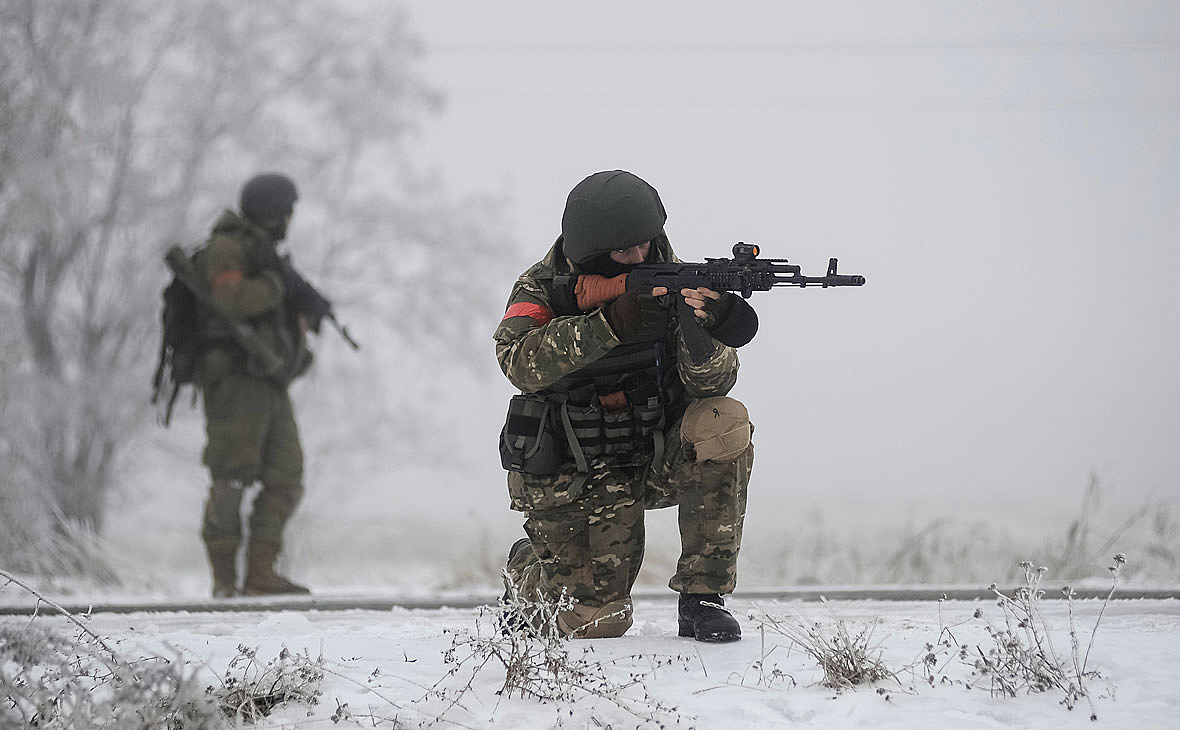Украинская армия открыла огонь по ЛНР
