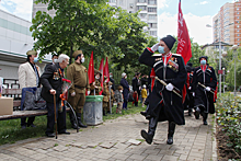Праздничными концертами и парадами у дома в Краснодаре поздравили 186 ветеранов войны