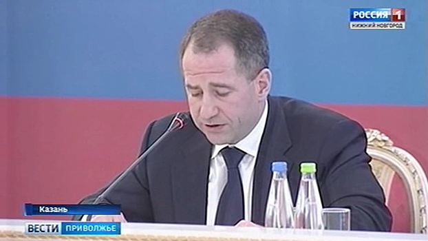 Бабич в Казани провел совещание по улучшению инвестклимата в регионах