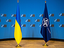 Еврокомиссар назвал препятствие для вступления Украины в НАТО