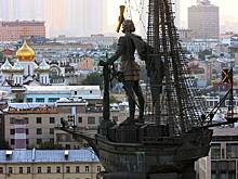 «Ъ»: памятник Петру I предложили перенести из Москвы в Петербург