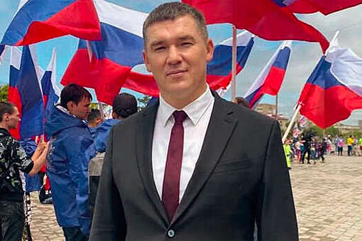 Уехавший на СВО мэр Большого Камня Абушаев получил орден Мужества