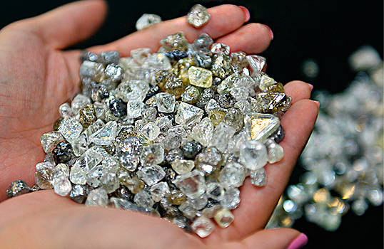 NYT: G7 и ЕС намерены ввести полный запрет на импорт алмазов из России