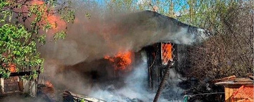 В Уфе в пожаре в дачном доме погибла пенсионерка