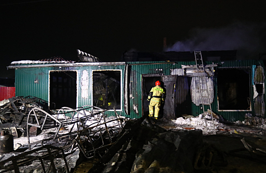Пожар в частном доме престарелых в Кемерове унес жизни 22 человек