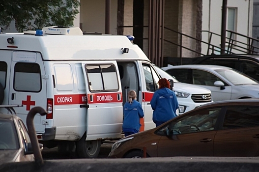В Москве вице-президент «Локо-банка» упала с 11 этажа: ее парень снял трагедию на видео