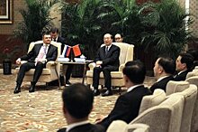 Медведев поддержал развитие кредитования с КНР в национальных валютах