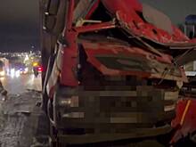 Самосвал в Ростовской области снес надземный пешеходный переход