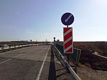 В Наримановском районе построили объездной аварийный мост