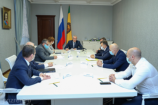 Белозерцев поручил ускорить темпы ремонта в онкодиспансере