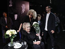 Прошу хранить верность