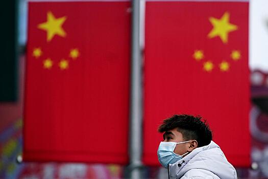 Власти Китая предсказали пик эпидемии пневмонии