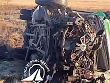 Маршрутка протаранила стоящую "Газель" на челябинской трассе