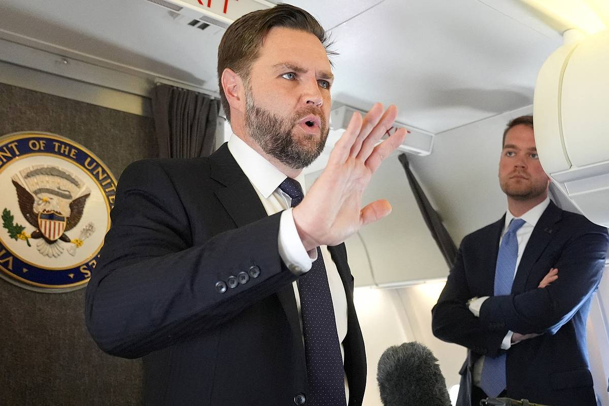 Вэнс рассказал об одном вопросе Трампа Путину