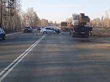Двое водителей пострадали в столкновении трех иномарок под Выксой