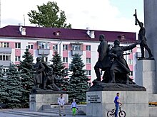 Делегация из Латвии прошла партизанскими тропами Брянщины
