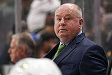 В клубе НХЛ конфликт между тренером и менеджментом, почему увольняют Брюса Будро