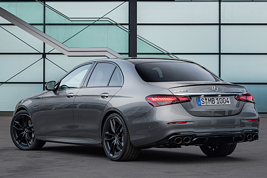 Mercedes-Benz перестал принимать заказы на седан E-Class