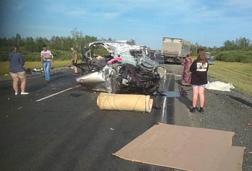 «Не учел интенсивность движения» — на водителя фуры, который угробил целую семью, возбудили уголовное дело
