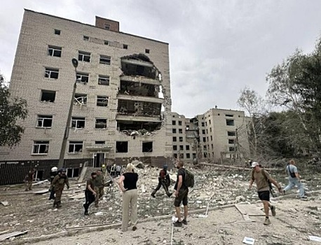 Вторая Полтава: 15 грузовиков с мертвыми шведами вывезли с Украины