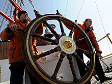 Польшу поблагодарили за отказ впустить крымский парусник